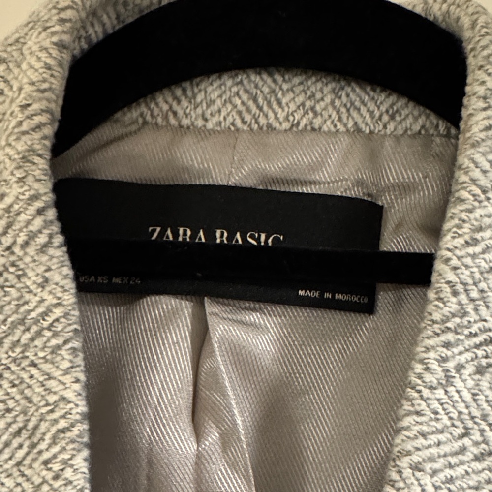 Zara Basic Textured Gray Blazer Coat - image 4